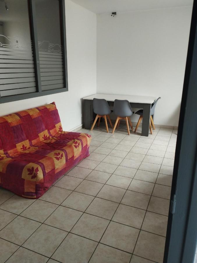 Meximieux Apartamento Exterior foto
