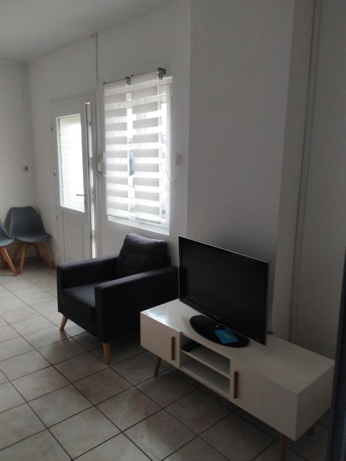 Meximieux Apartamento Exterior foto